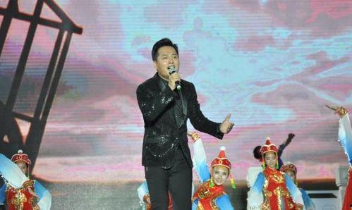 云飞演出视频,歌声飘扬，情感共鸣